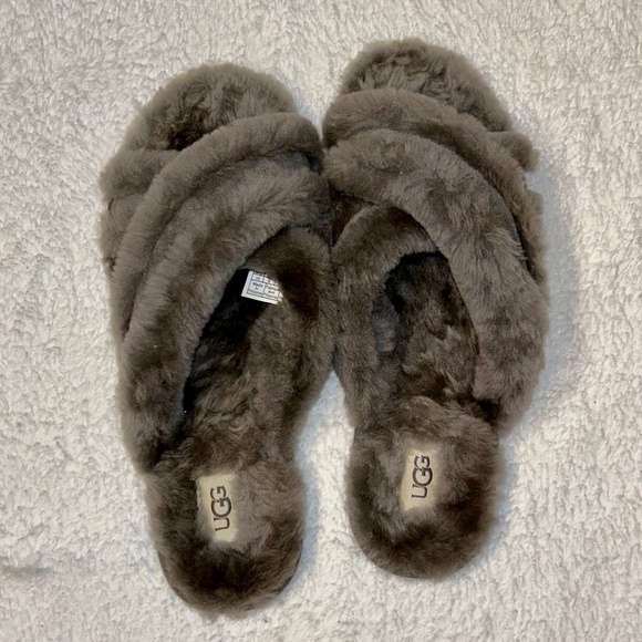 NEW UGG Scuffita Genuine Shearling Slide Slipper 10 - Picture 7 of 9